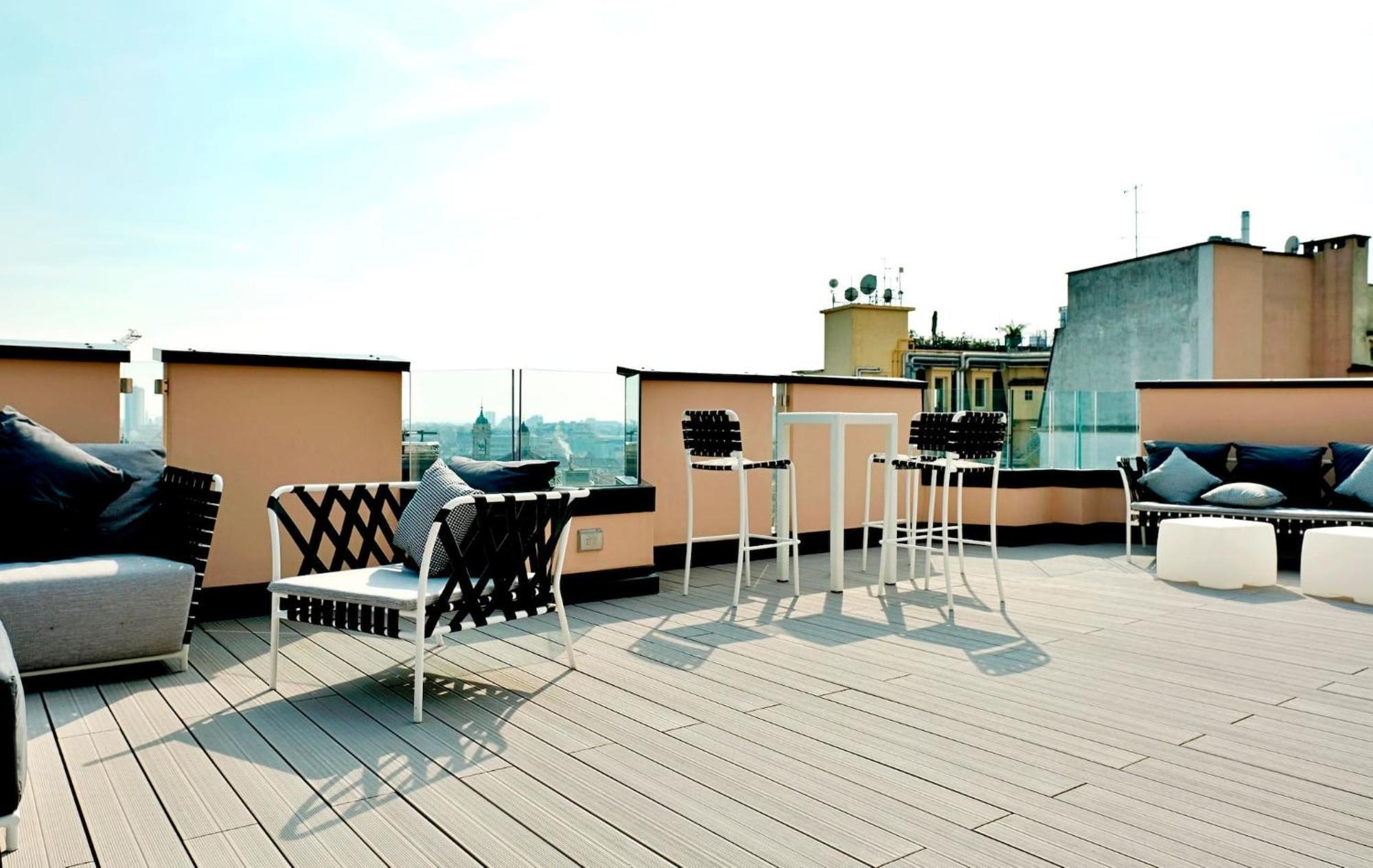 מילאנו San Babila Central Tower With Panoramic Terrace Overlooking Duomo By Rentopolis מראה חיצוני תמונה