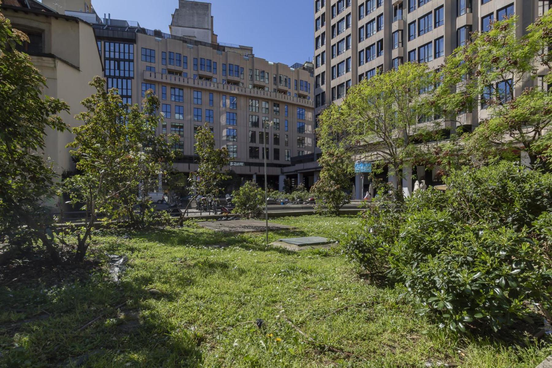מילאנו San Babila Central Tower With Panoramic Terrace Overlooking Duomo By Rentopolis מראה חיצוני תמונה